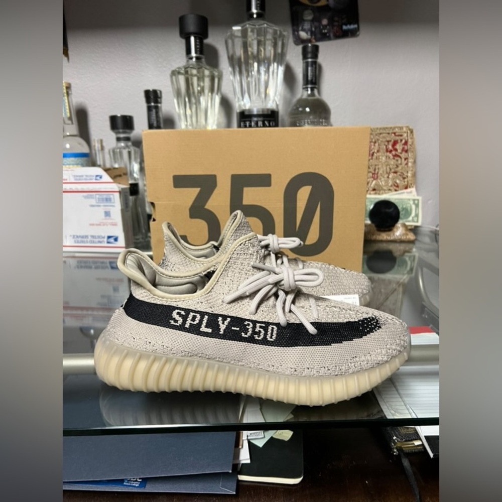 Yeezy Boost 350 V2 (MEN)